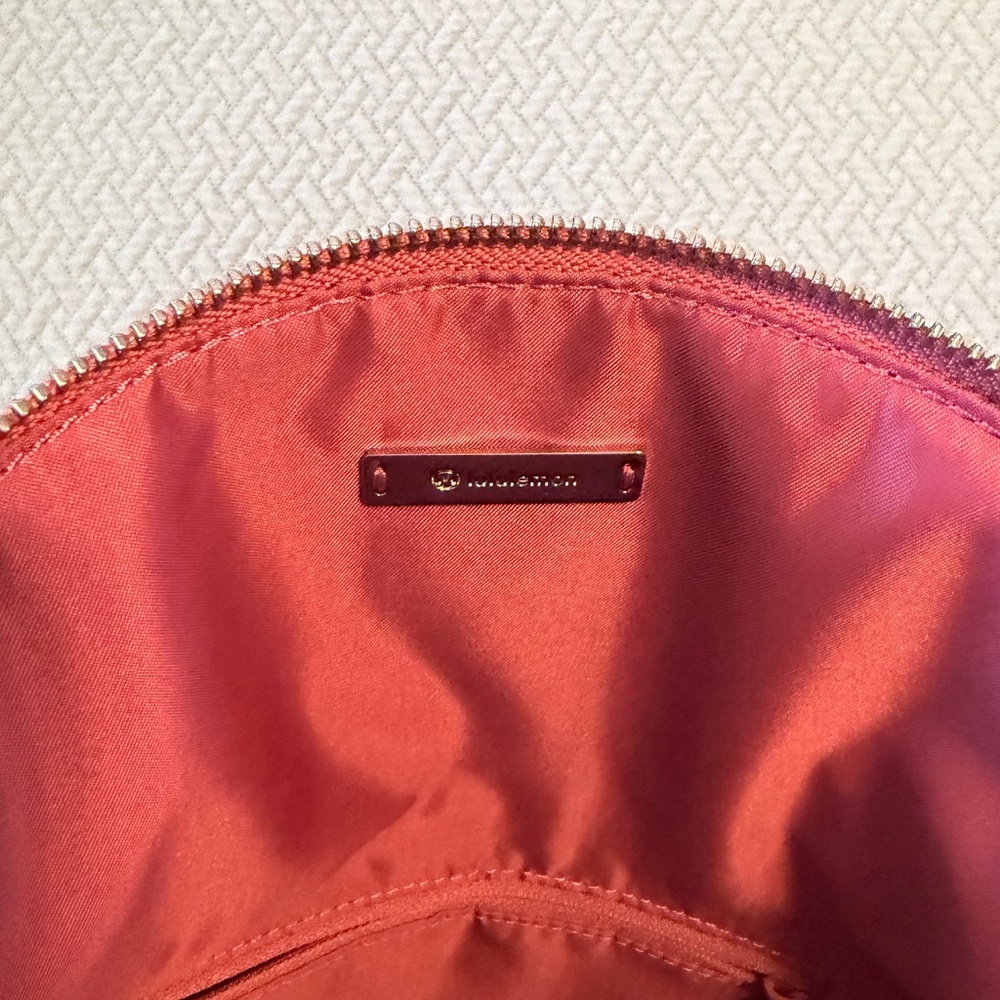 LULULEMON All Night Festival Bag 5L Cherry Tint - Picture 8 of 15